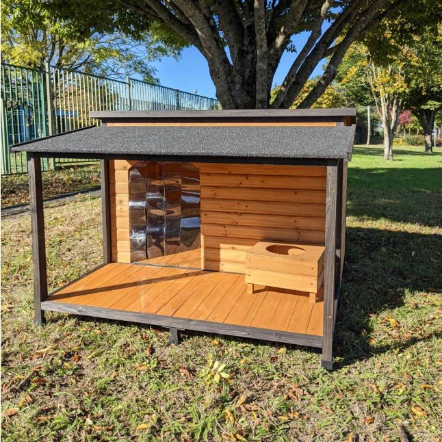 Niche à chien Berger Allemand avec toit ouvrant shingle et terrasse taille L